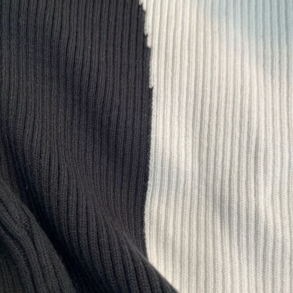 GSTQ Colorblock Sweater V-Neck Midi Dress Black White Knit M - Picture 9 of 11